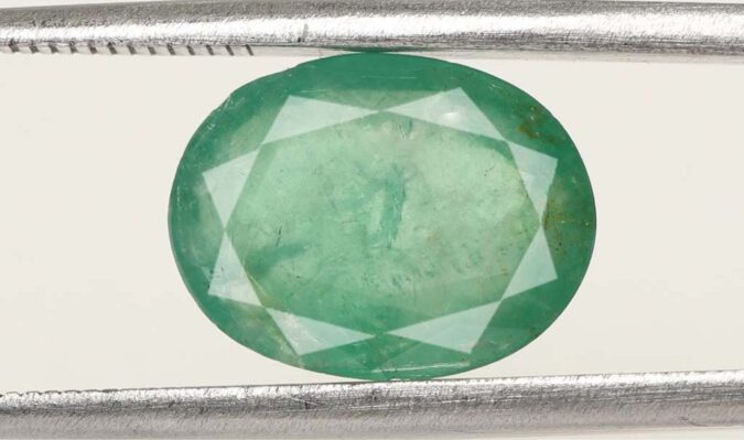 Emerald 4.35 Ct. Emerald 4.35 Ct.