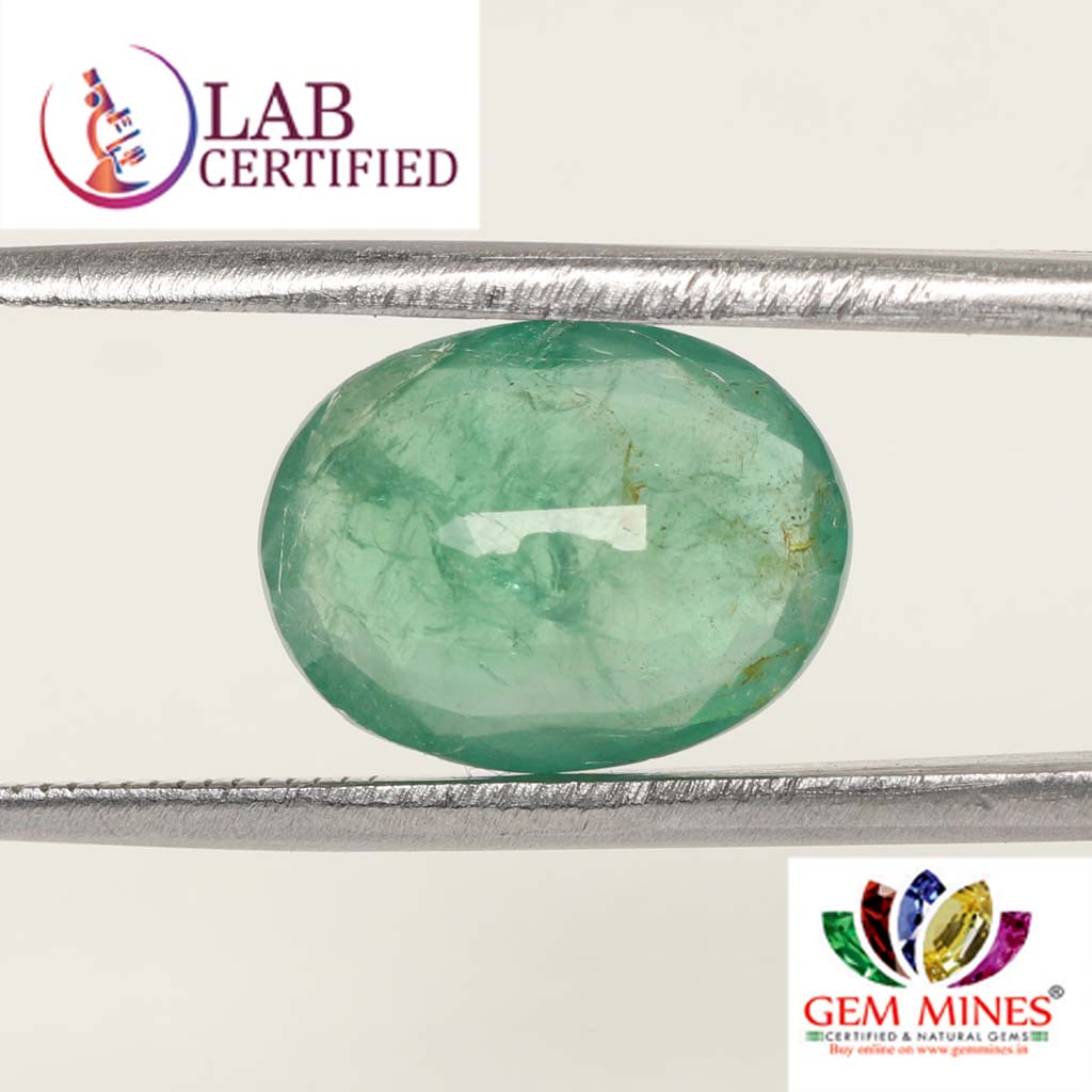Emerald 4.35 Ct. Emerald 4.35 Ct.