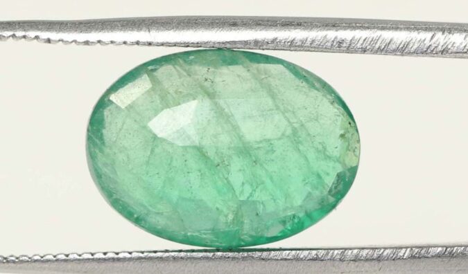 Emerald 4.35 Ct. Emerald 4.35 Ct.