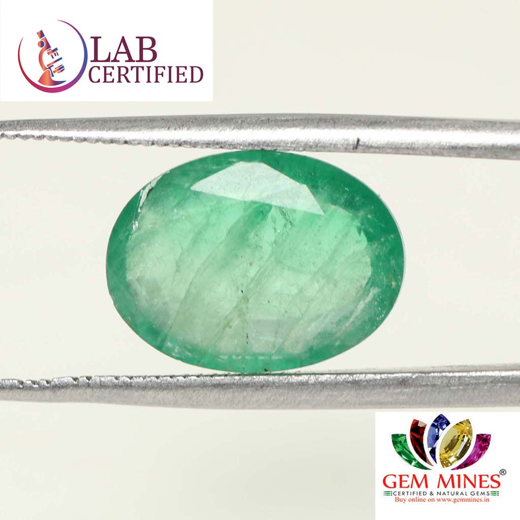 Emerald 4.35 Ct. Emerald 4.35 Ct.