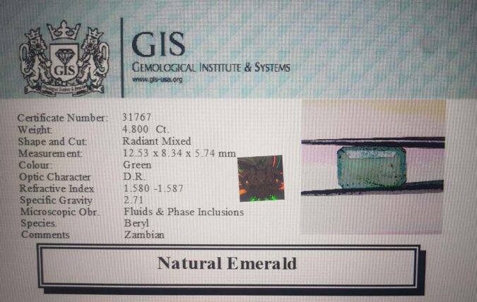 Emerald 4.8 Ct. Emerald 4.8 Ct.