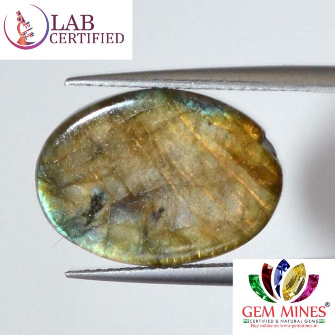 Labradorite 11.84 Ct. Labradorite 11.84 Ct.