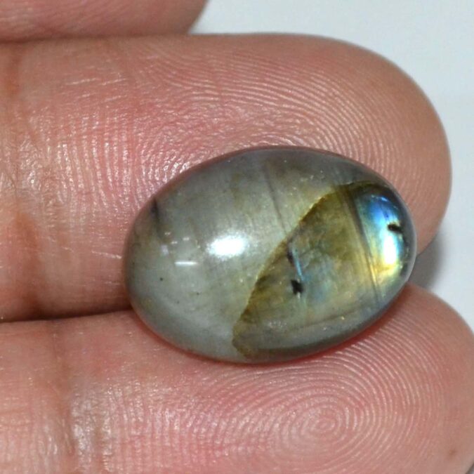 Labradorite 12.42 Ct.