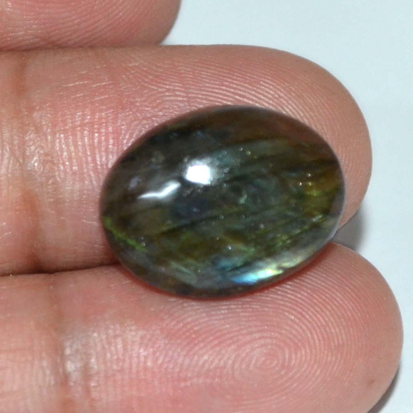 Labradorite 11.73 Ct.
