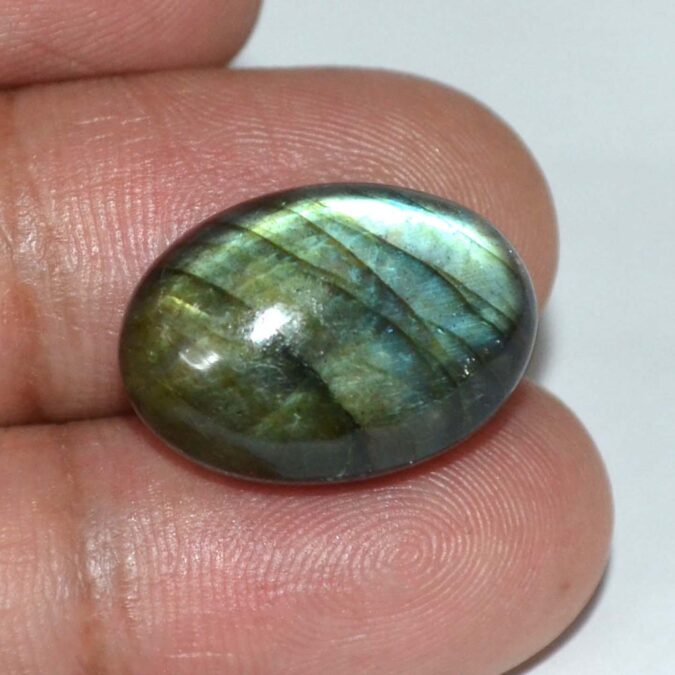 Labradorite 17.34 Ct.