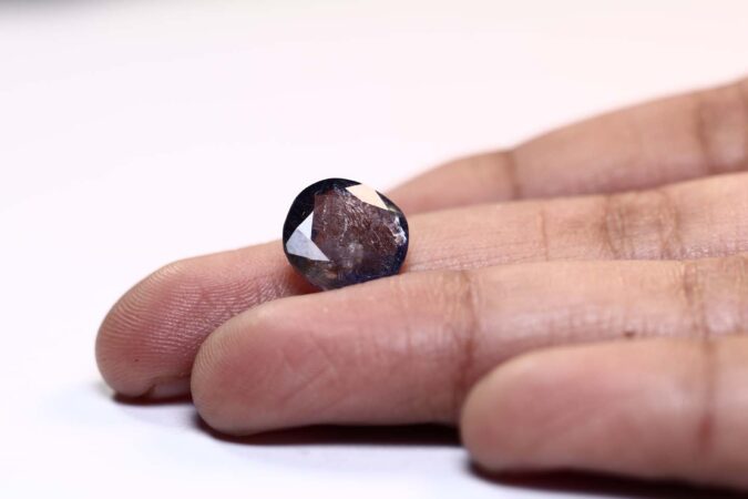 Iolite(Nilli) 4.24 Ct.