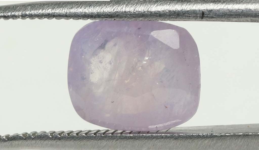 Natural sapphire 3.28 Ct.