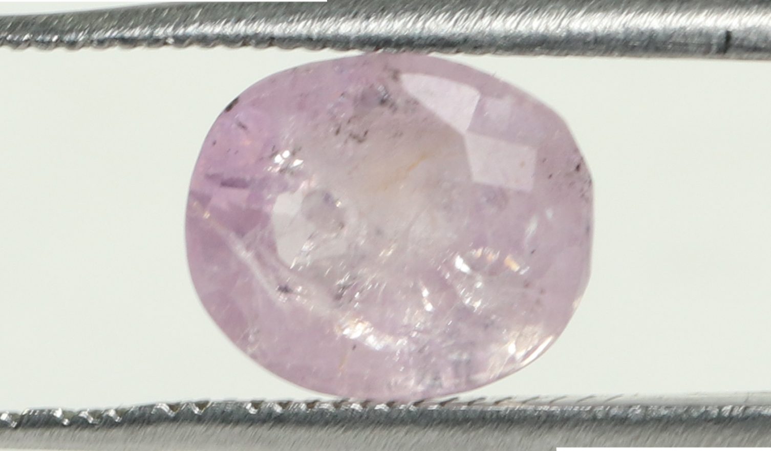 Natural sapphire 3.87 Ct.