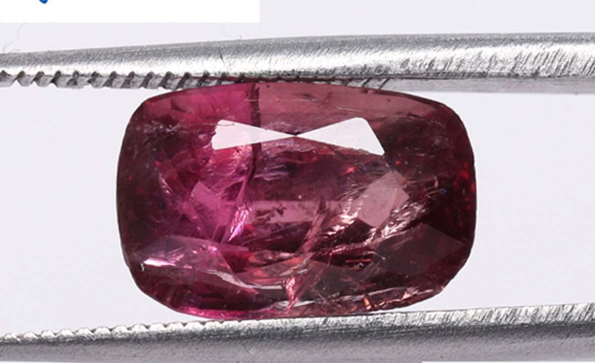 Spinel 4.61 Ct. Spinel 4.61 Ct.