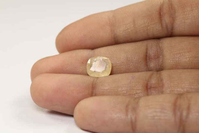 Yellow Sapphire 3.43 Ct.