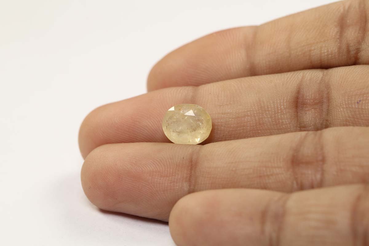 Yellow Sapphire 3.8 Ct.