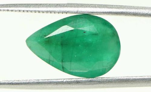 Emerald 4.2 Ct. Emerald 4.2 Ct.