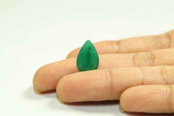 Emerald 4.2 Ct. Emerald 4.2 Ct.