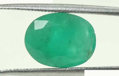 Emerald 4.9 Ct. Emerald 4.9 Ct.