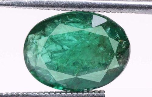 Emerald 4.36 Ct. Emerald 4.36 Ct.