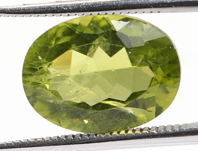 Natural Peridot 6.27 Ct.