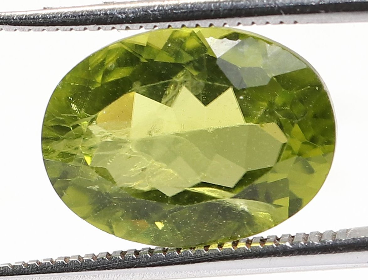 Natural Peridot 6.27 Ct.