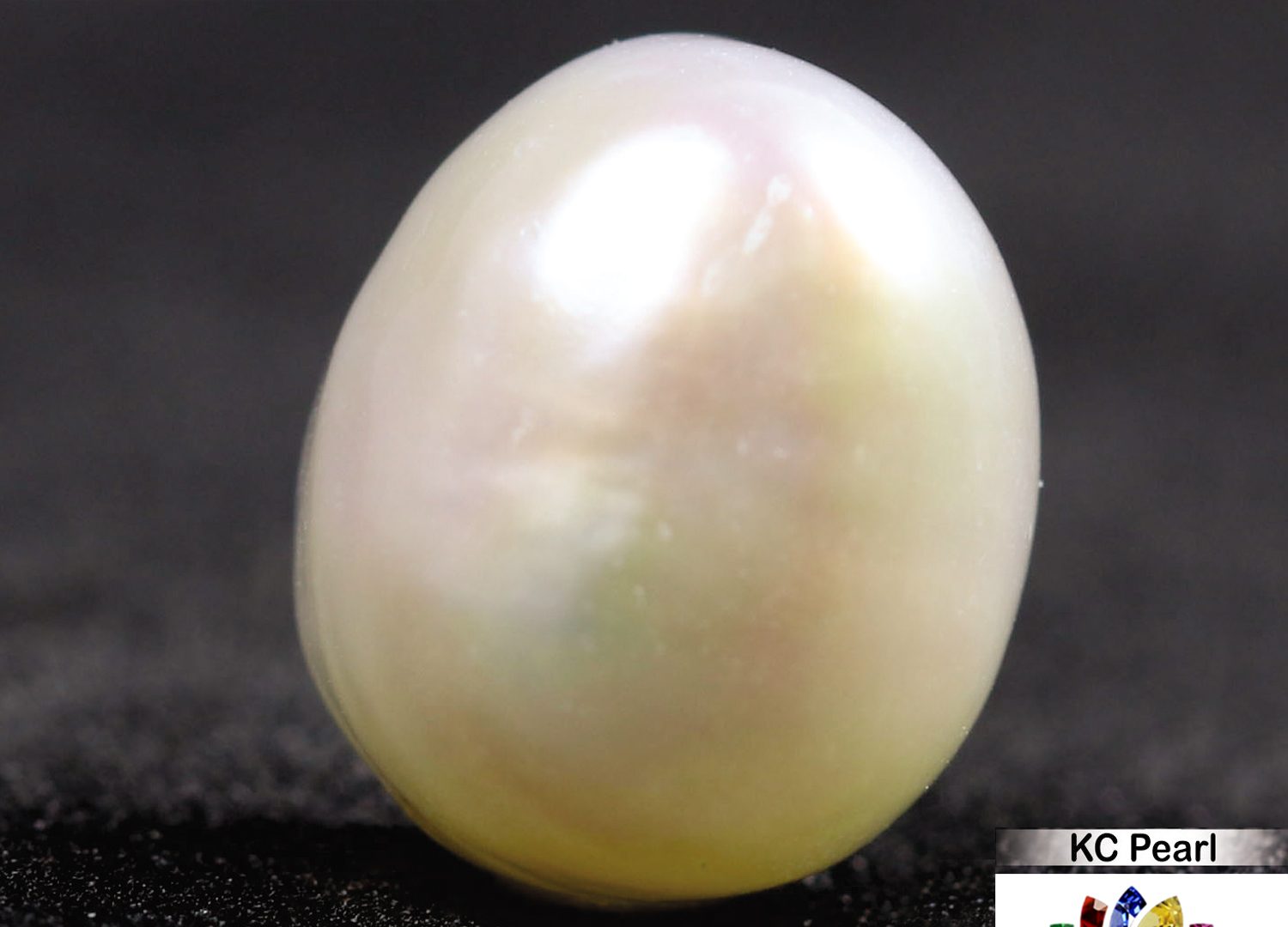 Pearl (South Sea) 5.86 Ct.