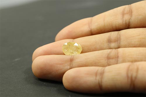 Yellow Sapphire 5.88 Ct.