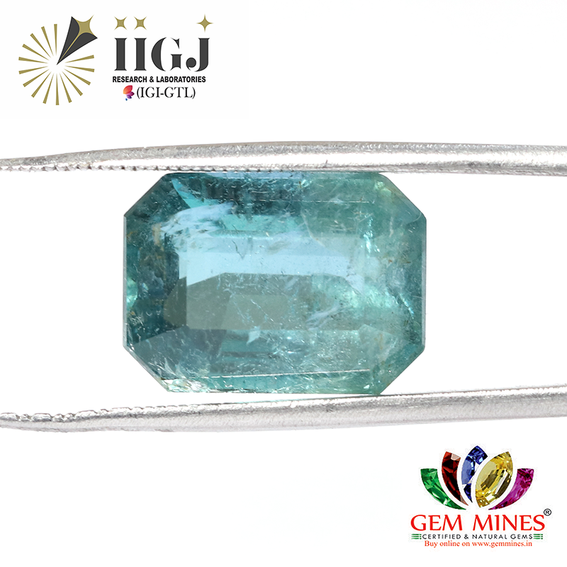 EMERALD 10.61 Ct. EMERALD 10.61 Ct.