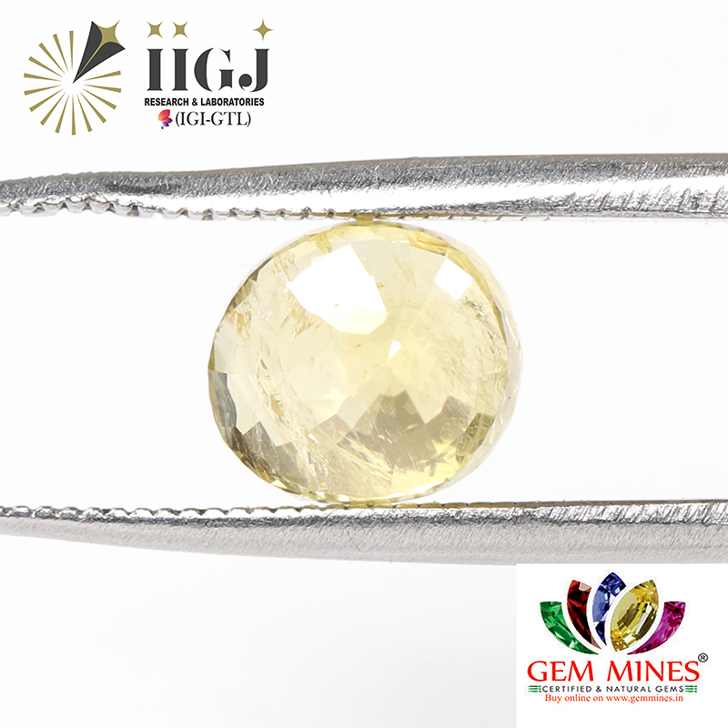 YELLOW SAPPHIRE 3.3 Ct.