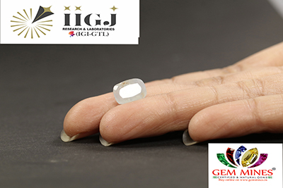 NATURAL SAPPHIRE 4.32 Ct.