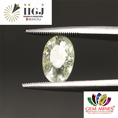 YELLOW SAPPHIRE 5.52 Ct.