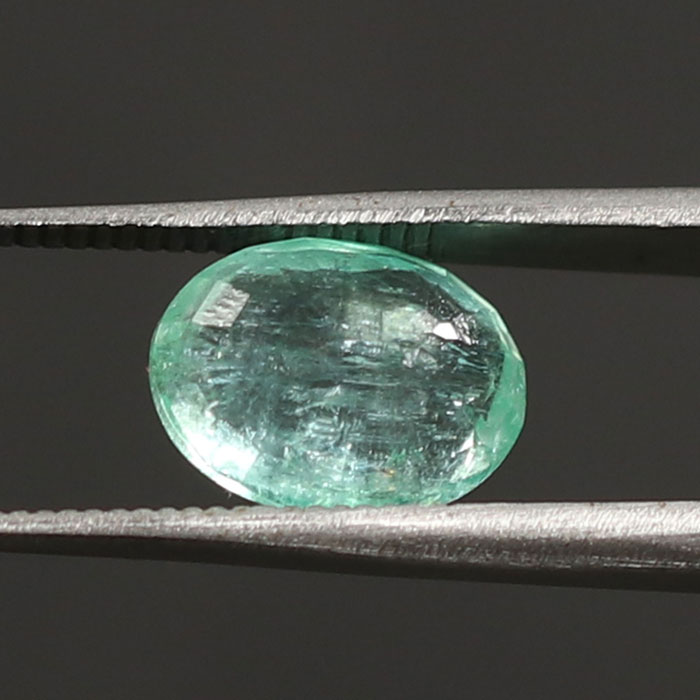 EMERALD 2.02 Ct. EMERALD 2.02 Ct.