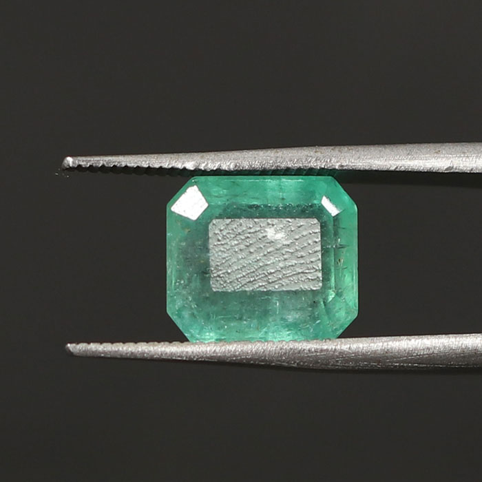 EMERALD 3.79 Ct.