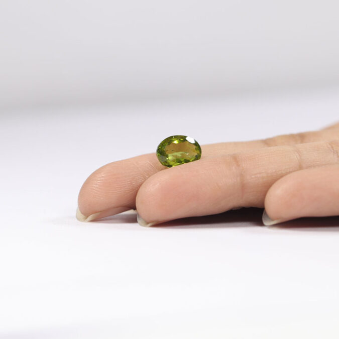 PERIDOT 3.26 Ct.