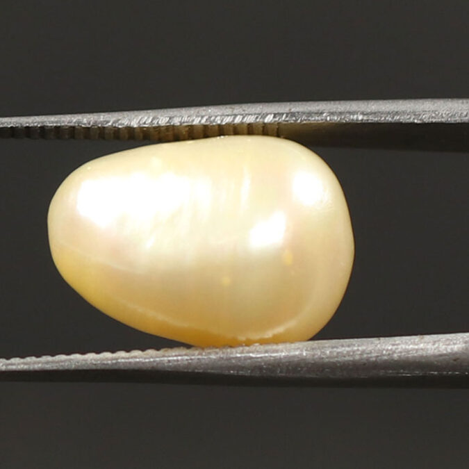 PEARL 6.32 Ct.