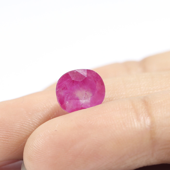 RUBY 3.53 Ct.