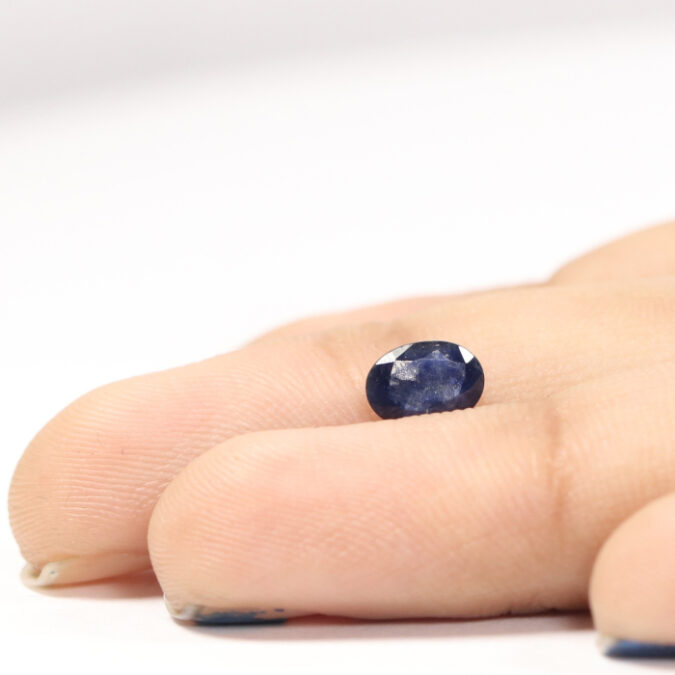 BLUE SAPPHIRE 0.91 Ct.