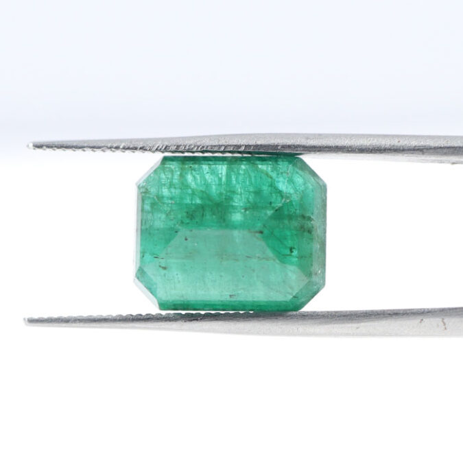 EMERALD 6.14 Ct. EMERALD 6.14 Ct.