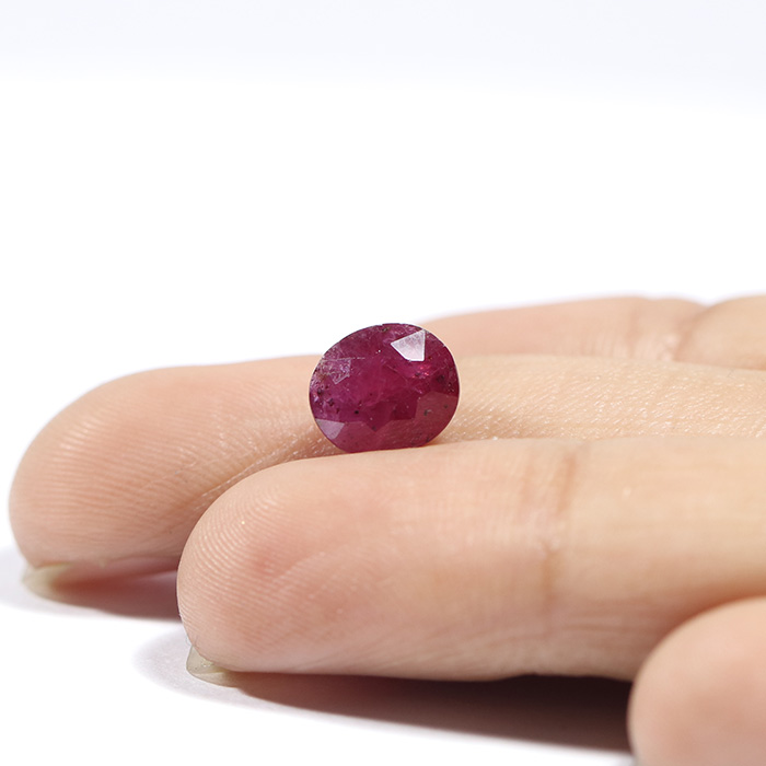 RUBY 3.04 Ct. RUBY 3.04 Ct.