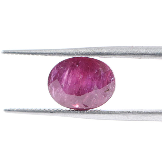 RUBY 3.91 Ct. RUBY 3.91 Ct.