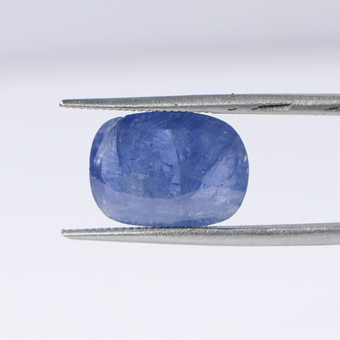BLUE SAPPHIRE 5.66 Ct.