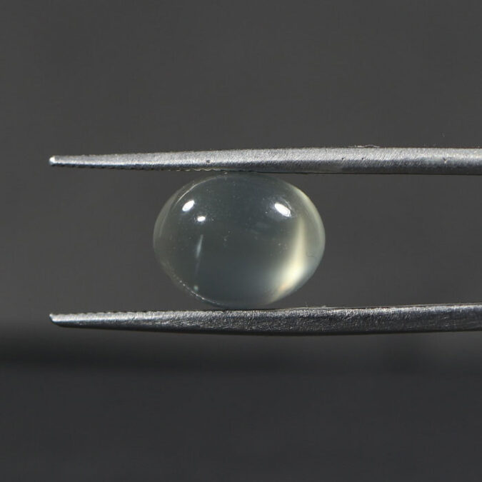 MOONSTONE 4.07 Ct. MOONSTONE 4.07 Ct.