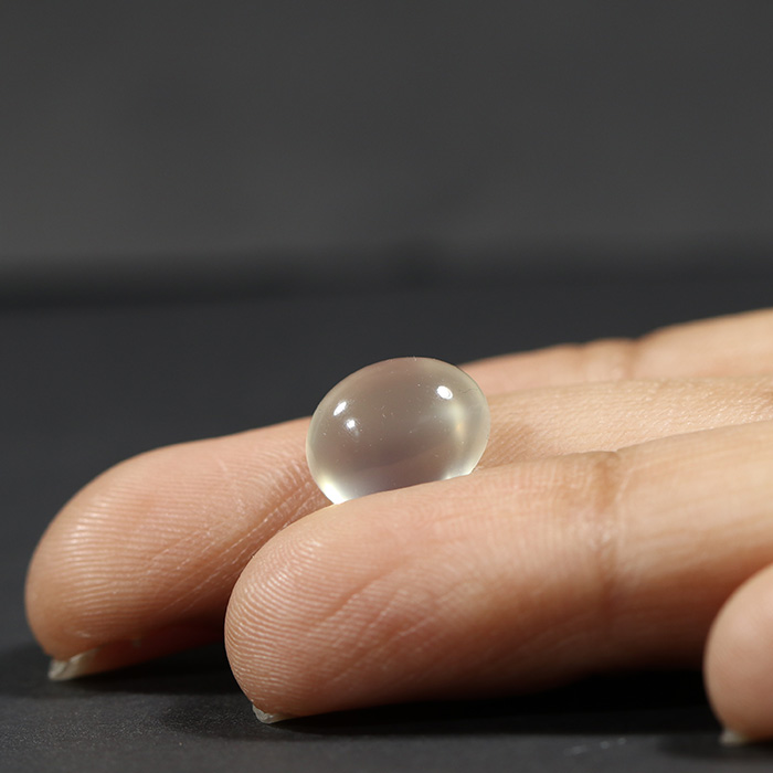 MOONSTONE 4.07 Ct. MOONSTONE 4.07 Ct.