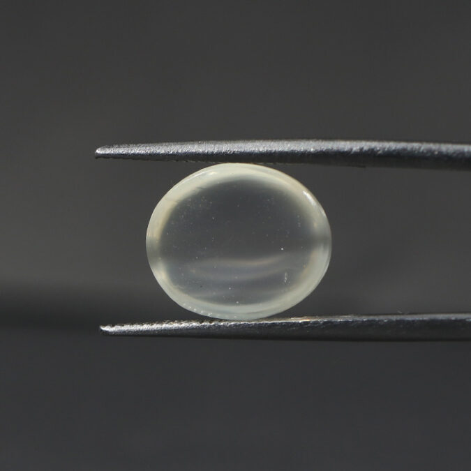 MOONSTONE 3.96 Ct.