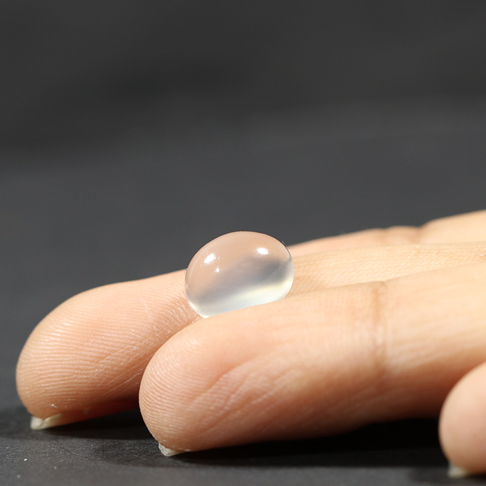 MOONSTONE 3.72 Ct.