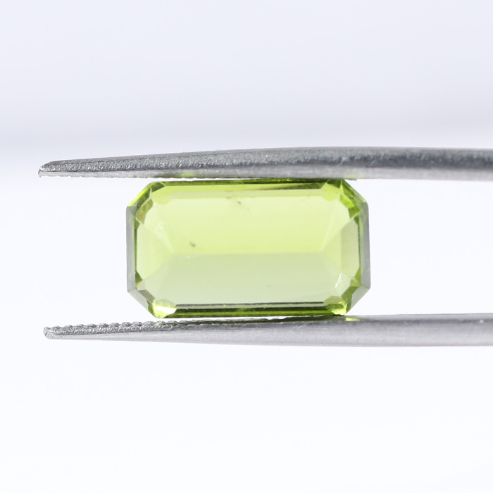 PERIDOT 5.5 Ct.