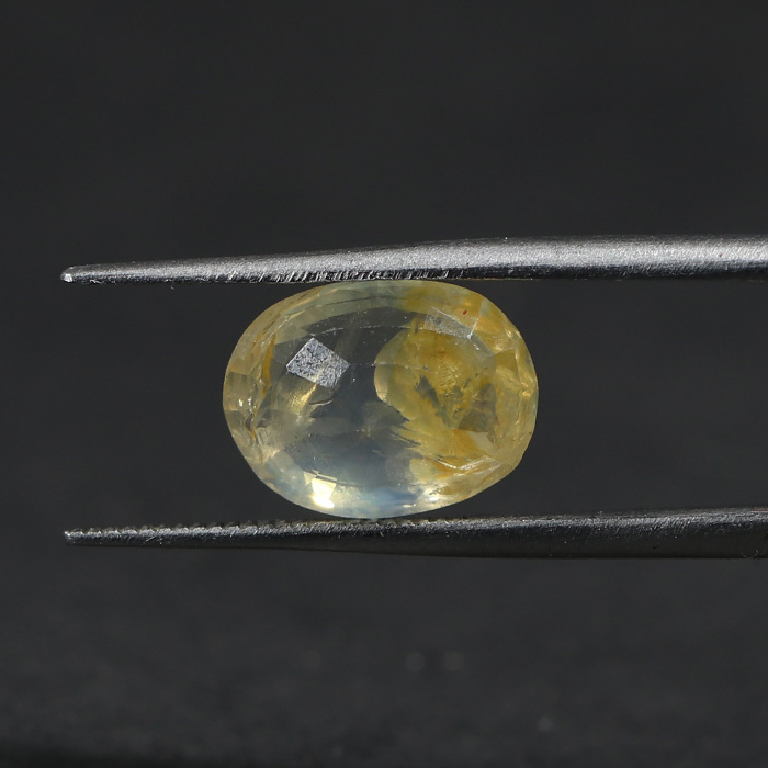 Yellow Sapphire 4.16 Ct.