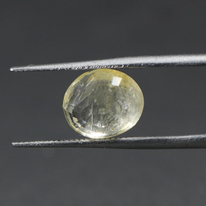 Yellow Sapphire 3.99 Ct.