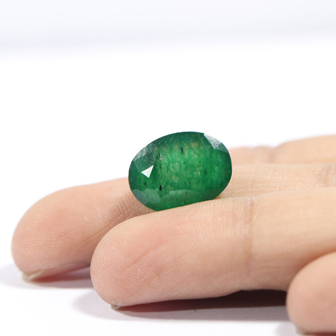 JADE STONE 6.45 Ct. JADE STONE 6.45 Ct.