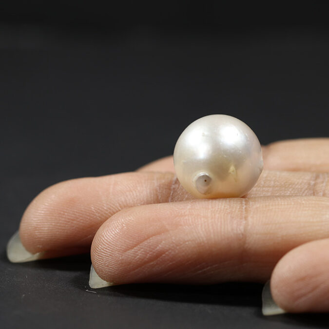 SOUTH SEA PEARL 17.57 Ct.