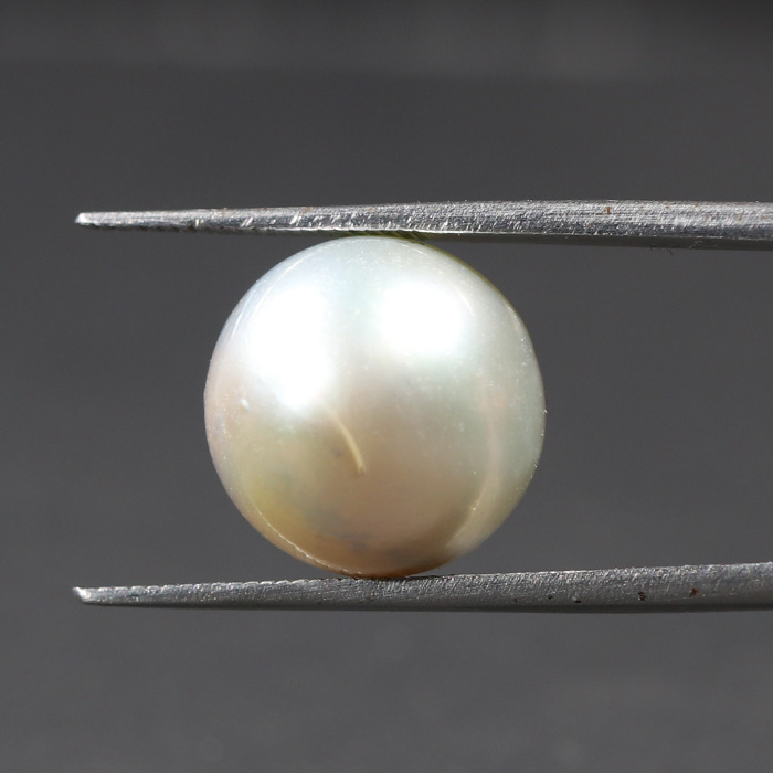 SOUTH SEA PEARL 13.48 Ct.