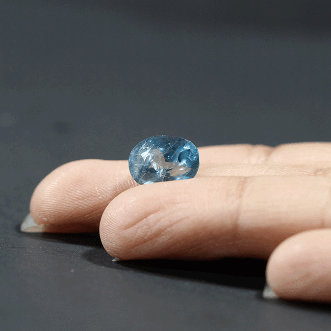 BLUE SAPPHIRE 5.01 Ct.