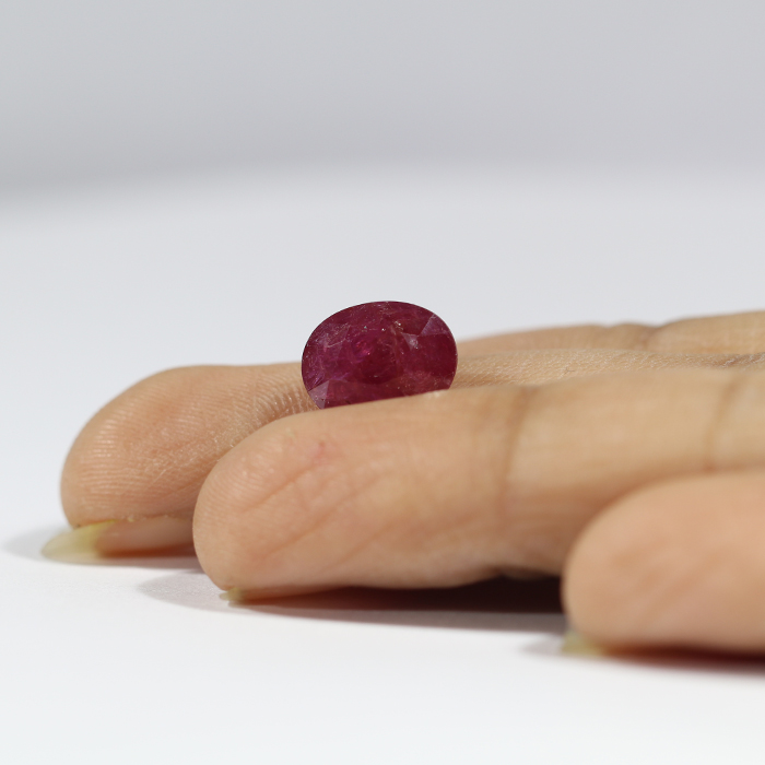 RUBY 3.86 Ct.