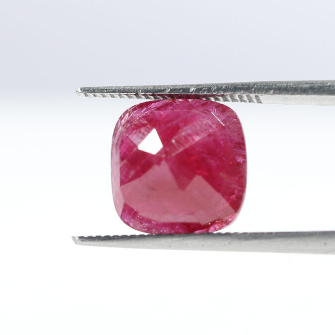 RUBY 5.33 Ct.